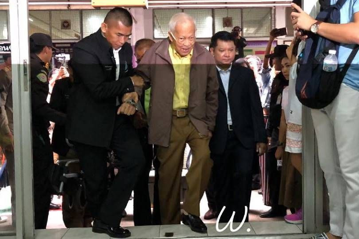 "ป๋าเปรม"ใช้สิทธิเลือกตั้งล่วงหน้า คนใกล้ชิดยันสุขภาพแข็งแรง "ป๋าเปรม"ใช้สิทธิเลือกตั้งล่วงหน้า คนใกล้ชิดยันสุขภาพแข็งแรง