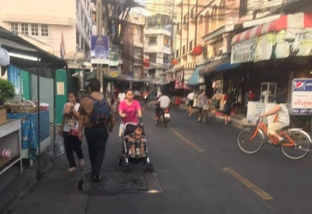 นี่หรือบางกอก! ชาวเน็ตจวกลาดพร้าวซอย1เน่าทุกระดับ