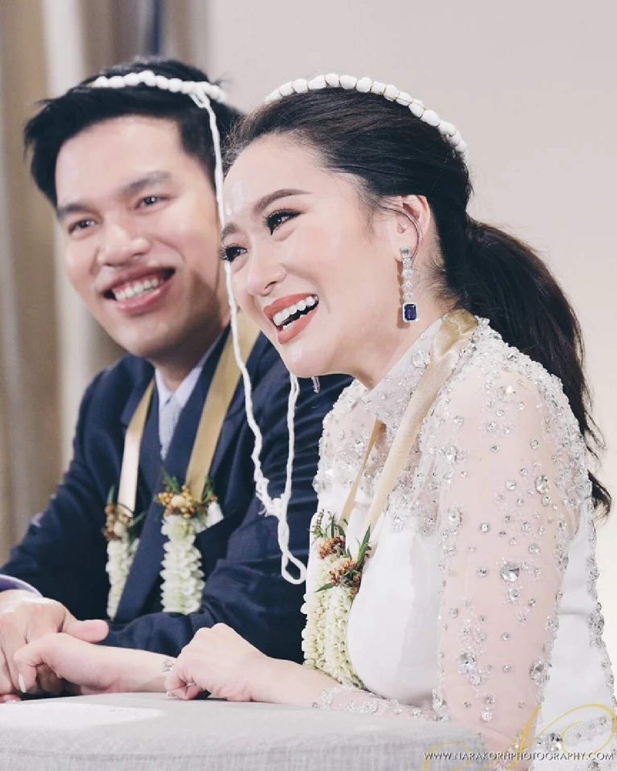 ยิ่งลักษณ์ อวยพร "อุ๊งอิ๊ง-ปอ ปิฎก"-เผยมีความสุขและตื้นตันใจแทน "ทักษิณ"