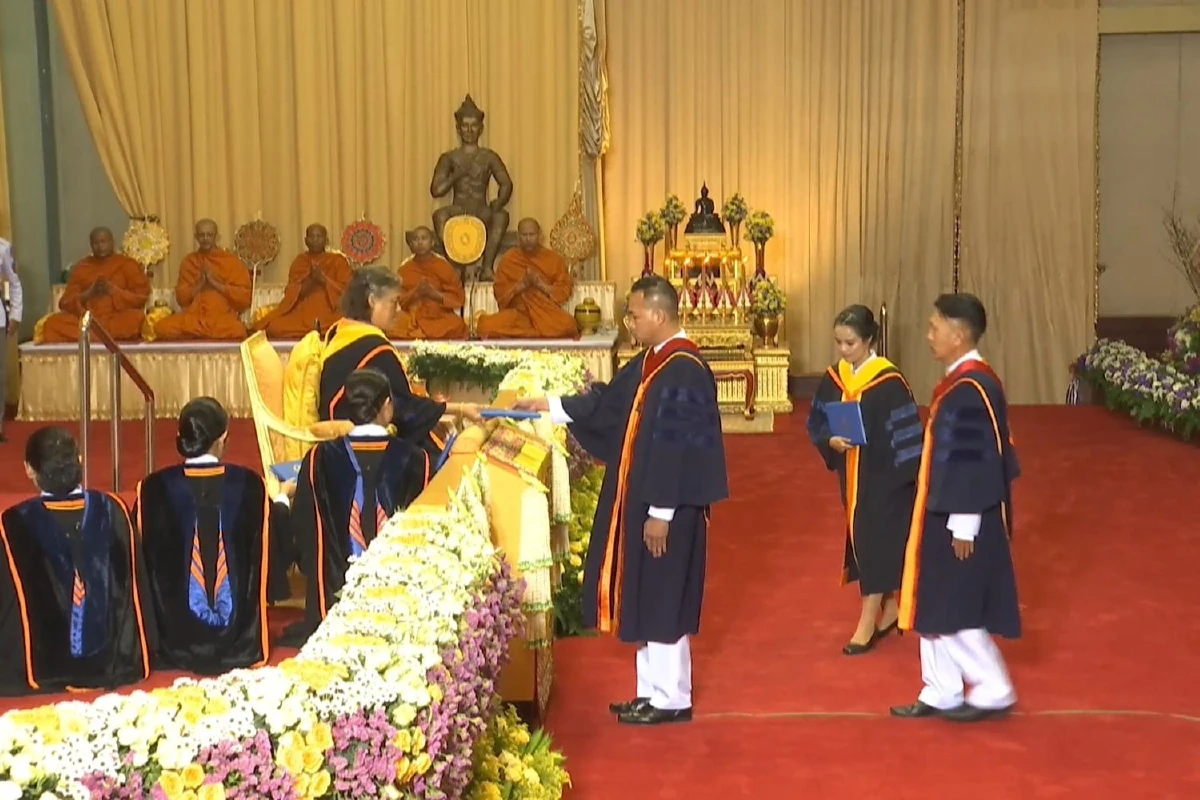 จากเด็กเลี้ยงวัว...สู่ดร.ทางรัฐศาสตร์ ม.รามคำแหง