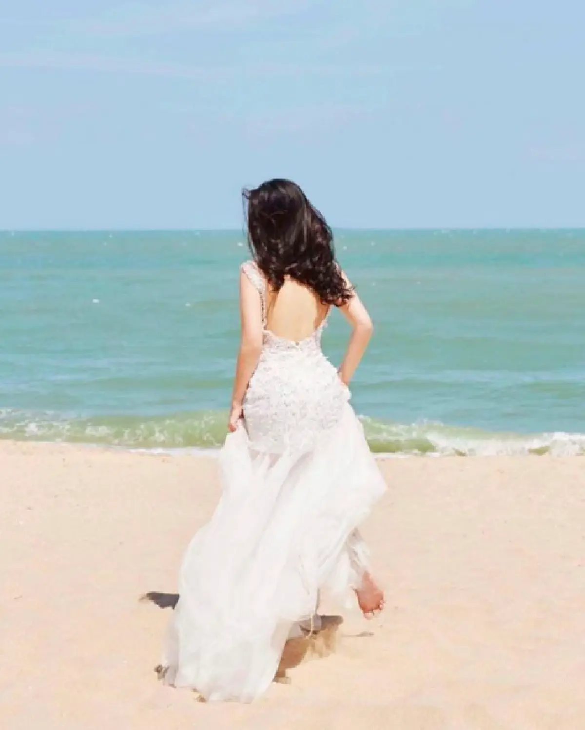 ทะเลเดือดรับซัมเมอร์! “อีฟ” หวานใจ "เสก โลโซ” ถ่ายแบบชุดว่ายน้ำทั้งสวย ทั้งแซ่บ