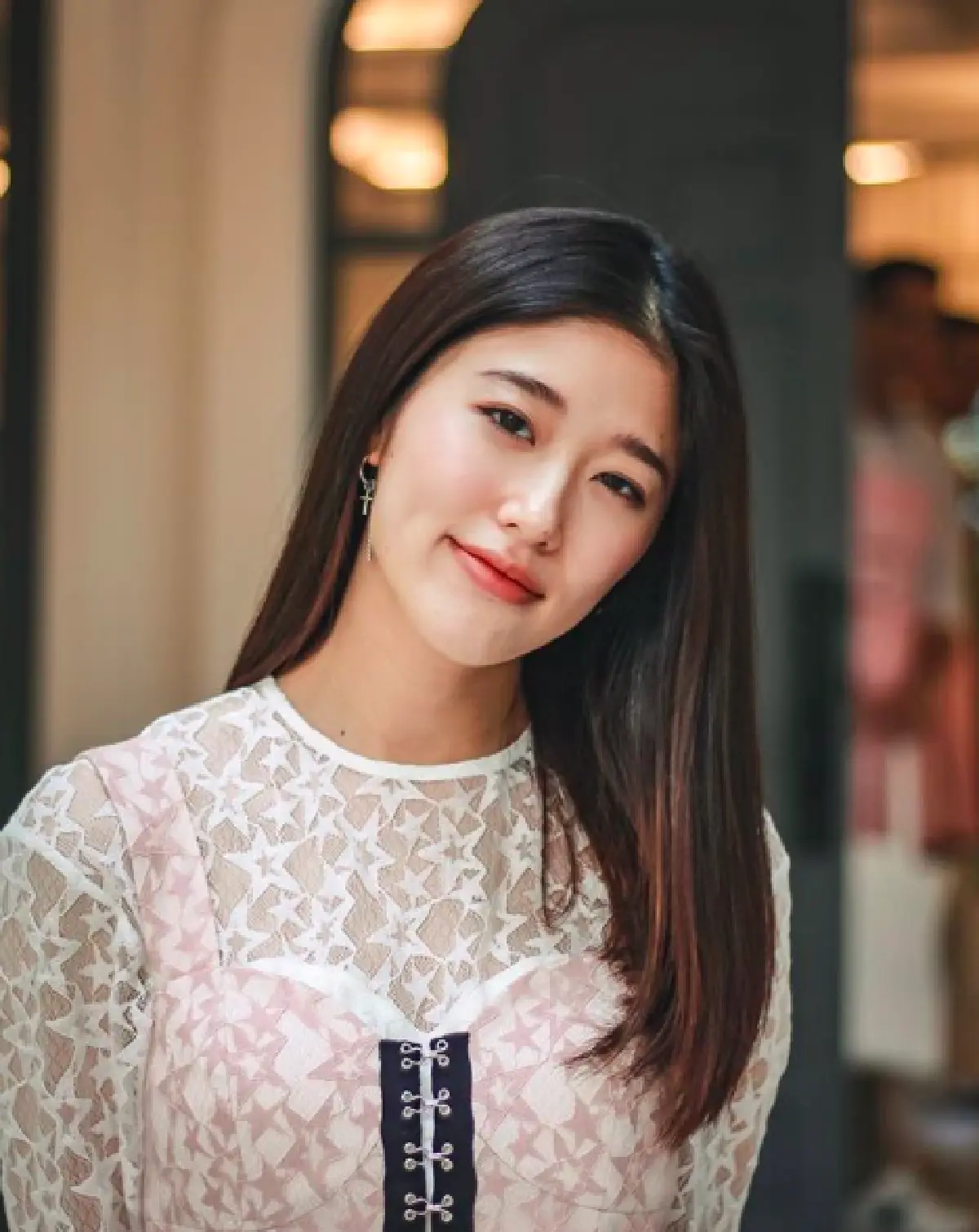 ใช้แอปไม่เป็น! "แก้ว จริญญา” เผยสาเหตุทำไมแต่ละภาพขาเรียวยาวสวย