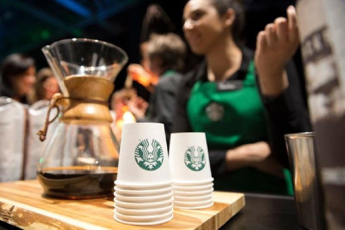 สตาร์บัคส์คลอดแก้วกระดาษย่อยสลายเป็นปุ๋ยได้ สตาร์บัคส์คลอดแก้วกระดาษย่อยสลายเป็นปุ๋ยได้