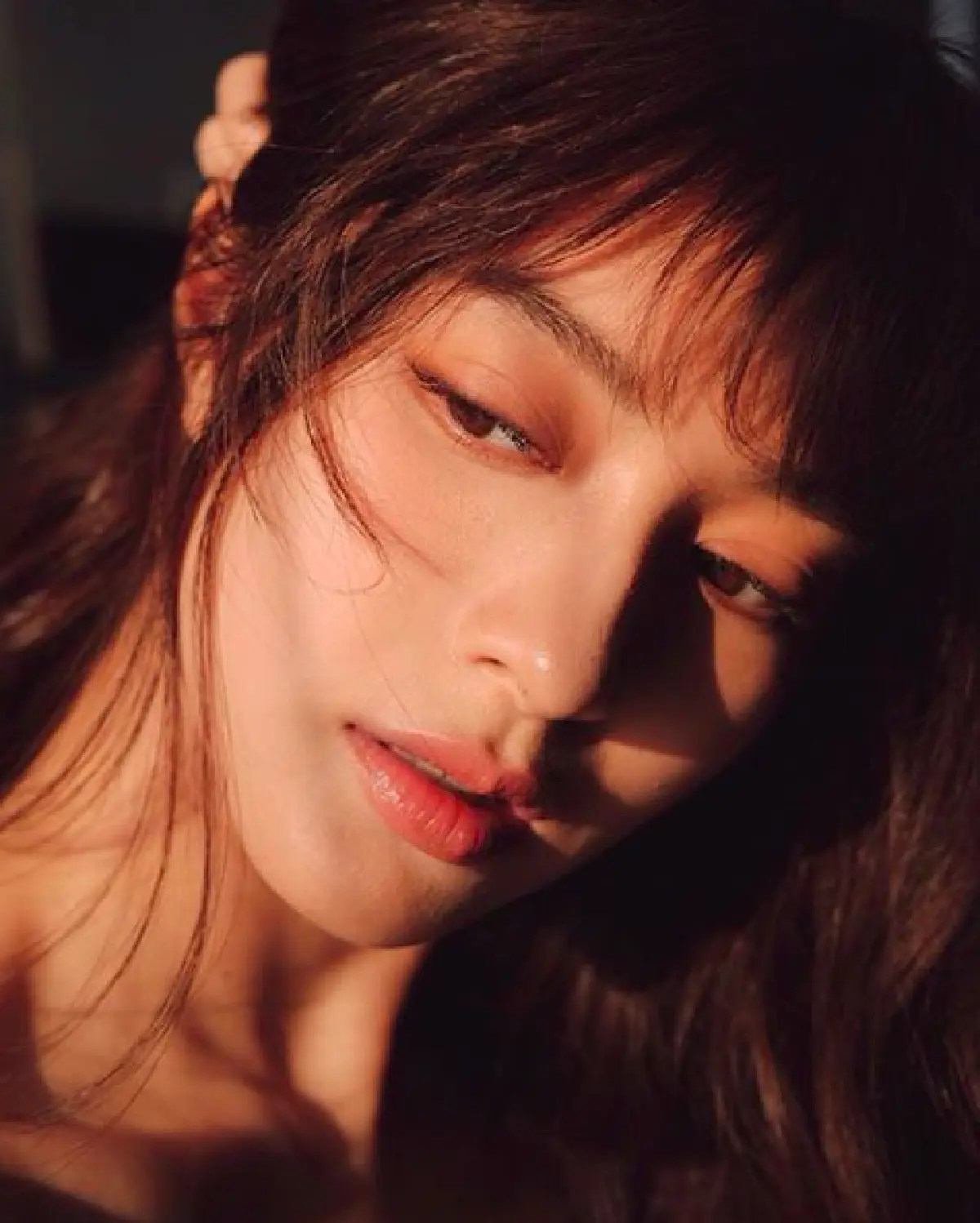 ซูมภาพเหล่าคนบันเทิงสาว...กับการโพสต์ใบหน้าในองศาท้าแดดที่ดึงดูดสายตาหนักมาก