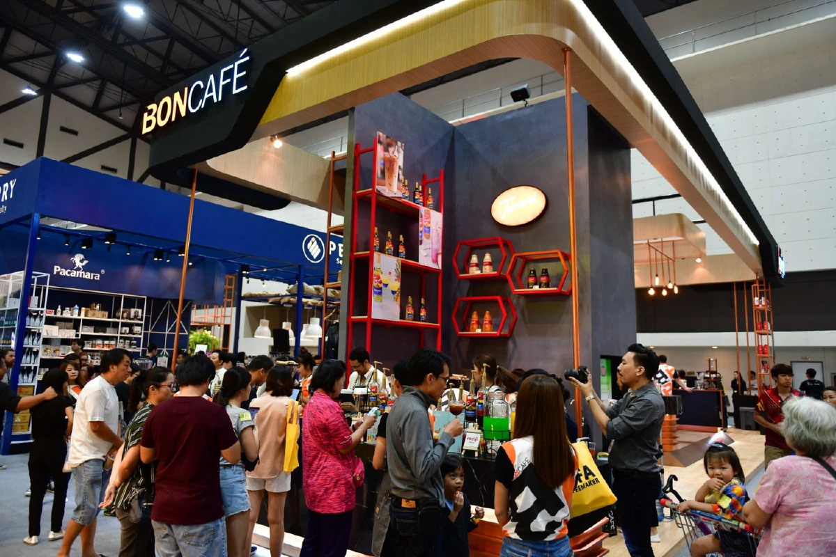 บอนกาแฟเปิดตัวเครื่องทำกาแฟ 6 หัวชงเครื่องแรกของไทย