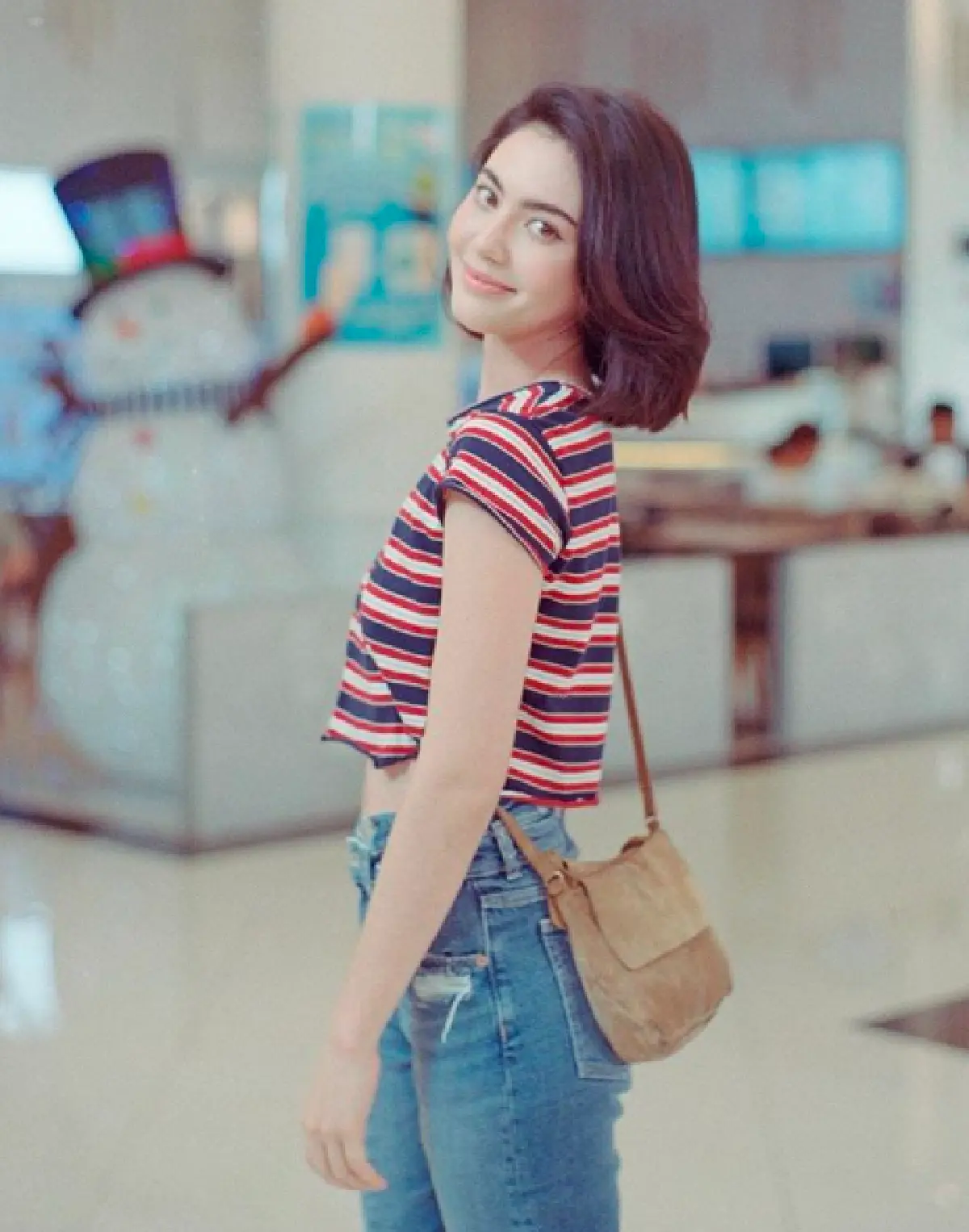 ส่องท่ามุมสวยของคนบันเทิงสาว ที่หันนิดๆ แต่เป๊ะหนักมาก