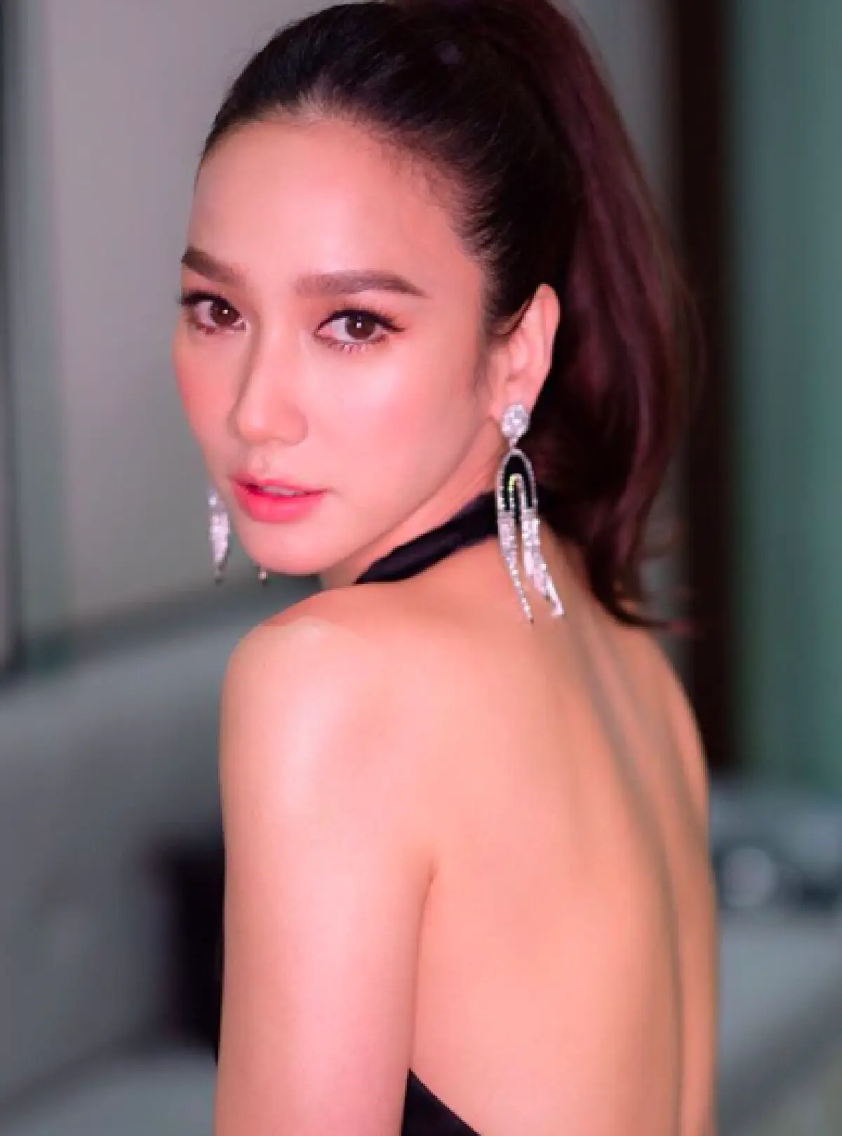 ส่องท่ามุมสวยของคนบันเทิงสาว ที่หันนิดๆ แต่เป๊ะหนักมาก