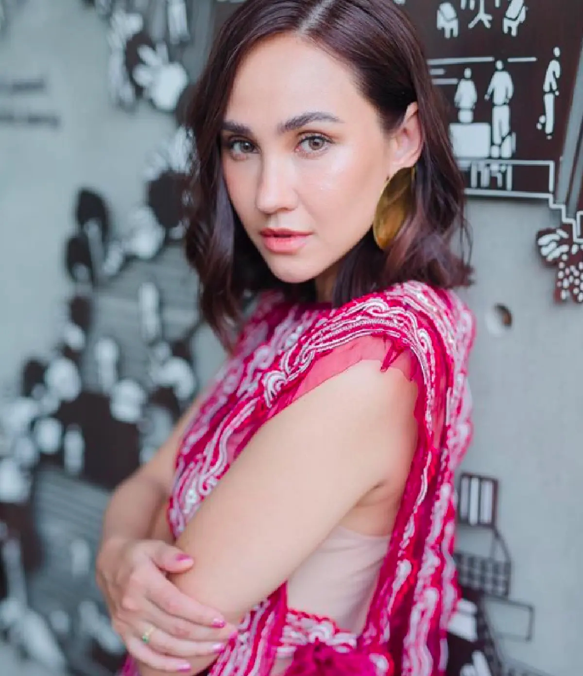ส่องท่ามุมสวยของคนบันเทิงสาว ที่หันนิดๆ แต่เป๊ะหนักมาก