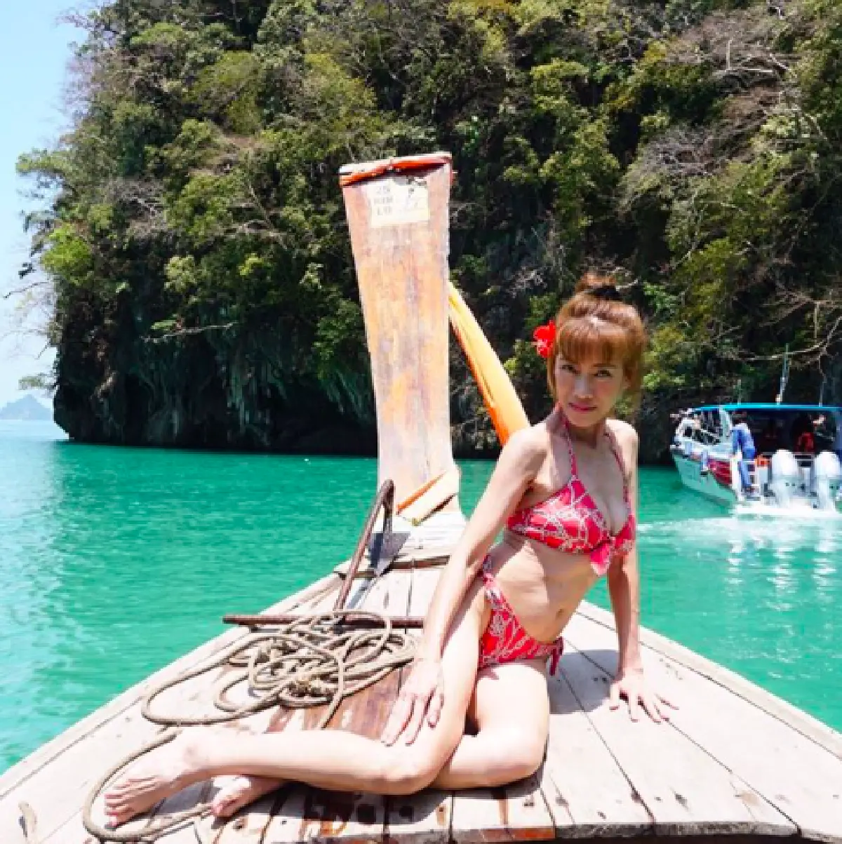 “มด ณปภัช” ชิดซ้าย “แม่แดง” ขอโชว์แซ่บในบิกินี่ หลังไปเที่ยวกระบี่ งานนี้หนุ่ม “ทิว” ร่วมแจม