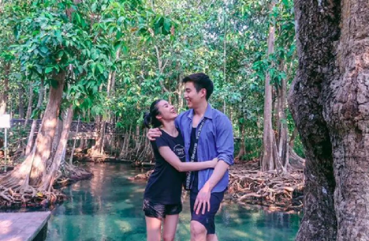 “มด ณปภัช” ชิดซ้าย “แม่แดง” ขอโชว์แซ่บในบิกินี่ หลังไปเที่ยวกระบี่ งานนี้หนุ่ม “ทิว” ร่วมแจม