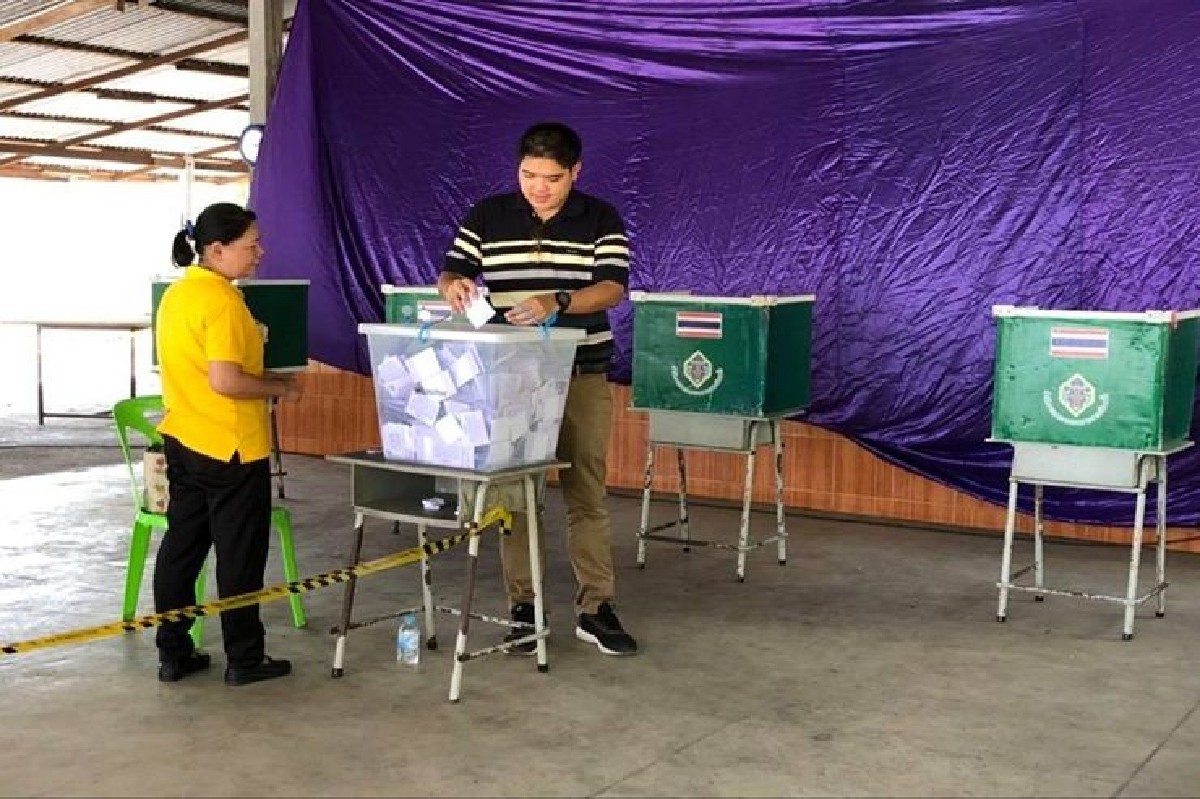 เพื่อไทยกวาด 2 สส.สนามเมืองอุตรดิตถ์ เพื่อไทยกวาด 2 สส.สนามเมืองอุตรดิตถ์