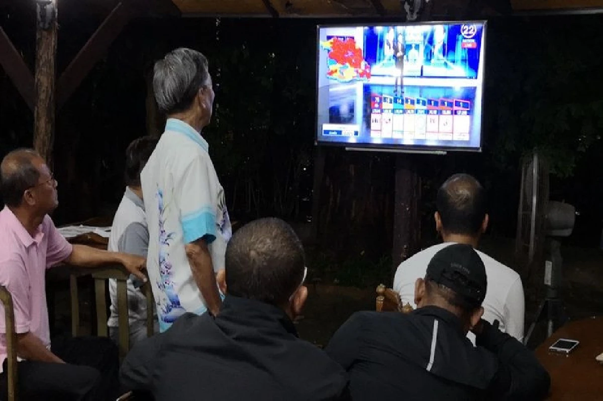 "ชวน"เครียดลุ้นที่นั่ง ส.ส.จนวินาทีสุดท้าย