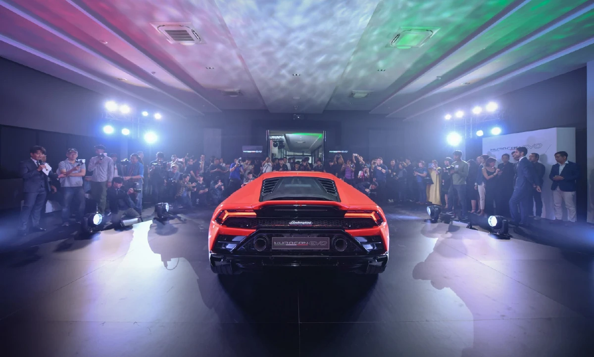 เผยโฉม‘ลัมโบร์กินี ฮูราแคน อีโว’ซูเปอร์สปอร์ตคาร์สุดหรู