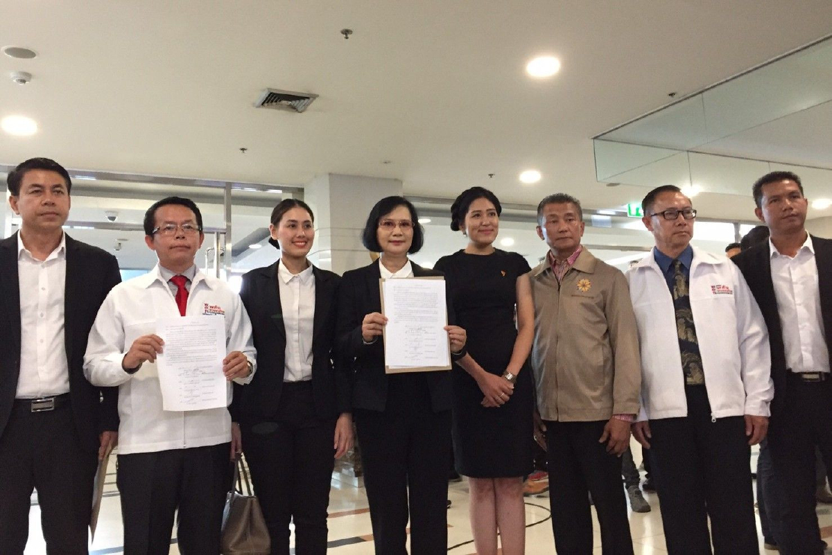 6 พรรคการเมืองจี้ "กกต." เปิดเผยคะแนน 5% ที่เหลือ 6 พรรคการเมืองจี้ "กกต." เปิดเผยคะแนน 5% ที่เหลือ