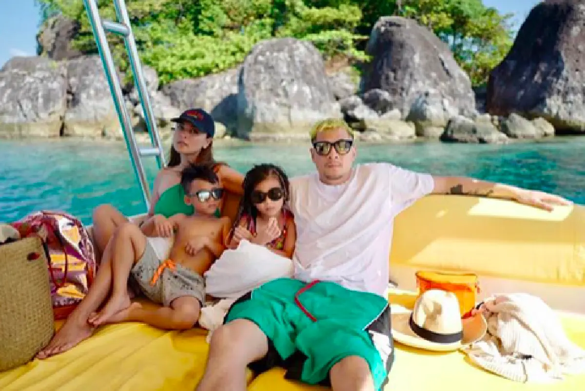 “นานา” พาย้อนอดีต 10 ปี สมัยเป็นแฟนคลับ "เวย์ ไทยเทเนียม” วิ่งตามไปกอด