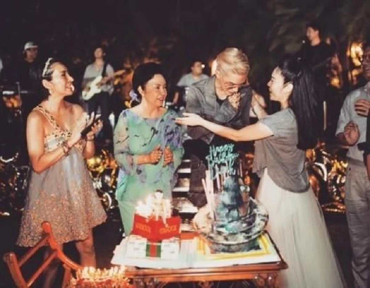 ส่องภาพปาร์ตี้วันเกิด 40 ปี ดัง พันกร ฉลองอย่างอบอุ่นที่บ้านกับคุณหญิงแม่