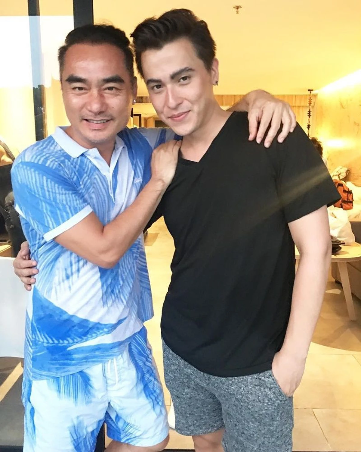 นานๆเห็นที! น้องกาย ลูกชายมาช่า เผยความหล่อพรีเมียมถ่ายแบบคู่คุณแม่