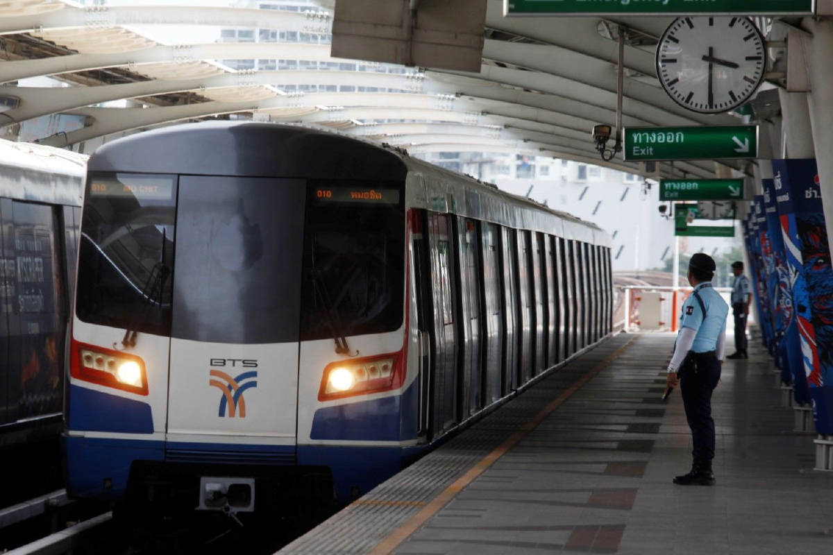 บีทีเอสให้ผู้สูงอายุนั่งรถไฟฟ้าฟรีช่วงสงกรานต์ บีทีเอสให้ผู้สูงอายุนั่งรถไฟฟ้าฟรีช่วงสงกรานต์