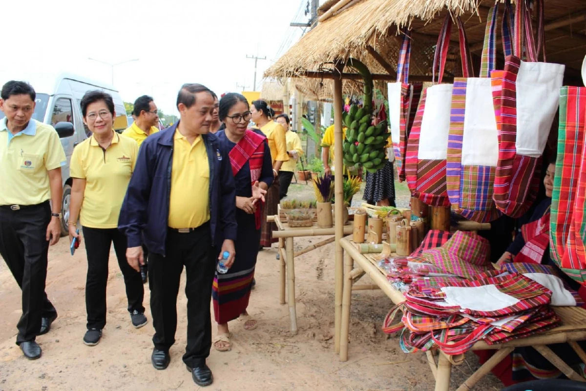 พช.ผุดไอเดียสร้างแบรนด์'ข้าวนกกระเรียน'