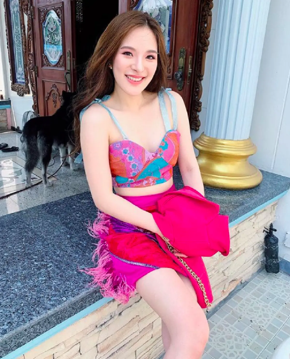 ไอจีแทบไฟลุก "ปันปัน" โชว์ผิวขาวออร่า เผยภาพสุดเซ็กซี่ถือกุหลาบ