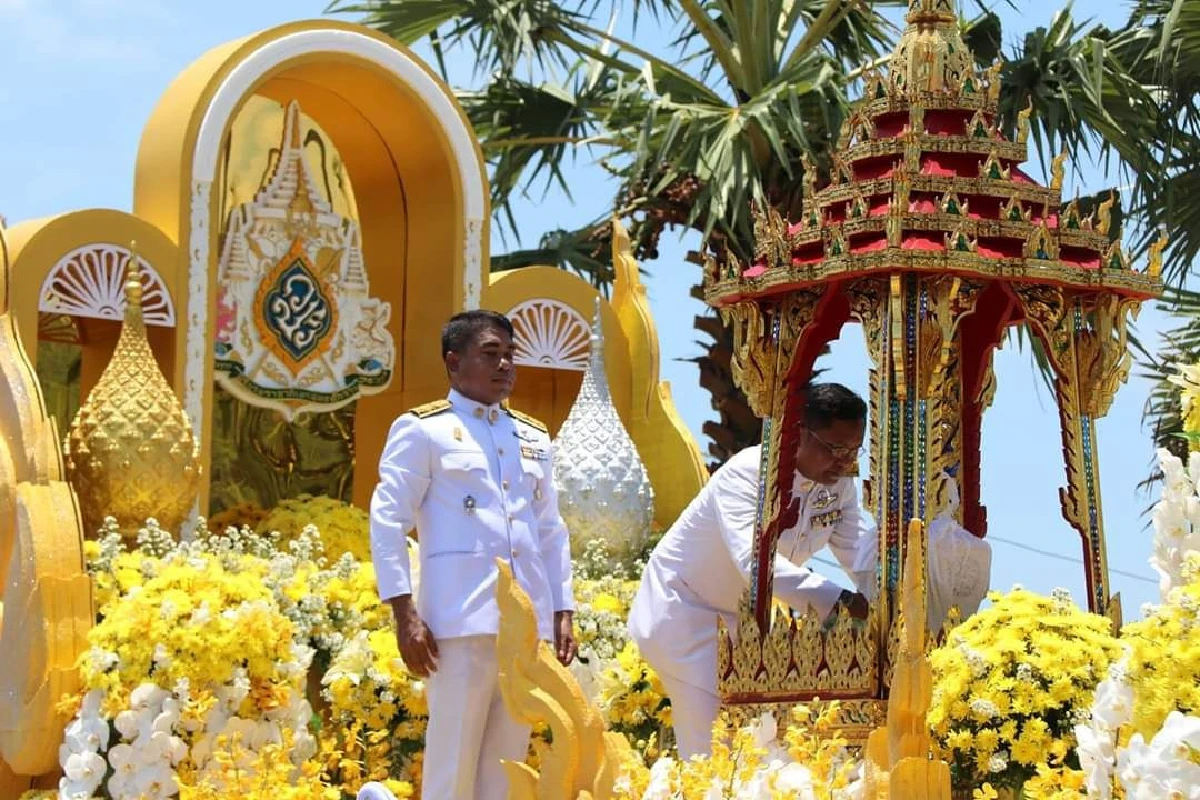 ผู้ว่าฯภูเก็ตประกอบพิธีพลีกรรมตักน้ำศักดิ์สิทธิ์จากบ่อน้ำศักดิ์สิทธิ์วัดฉลองสร้างสมัยหลวงพ่อแช่ม