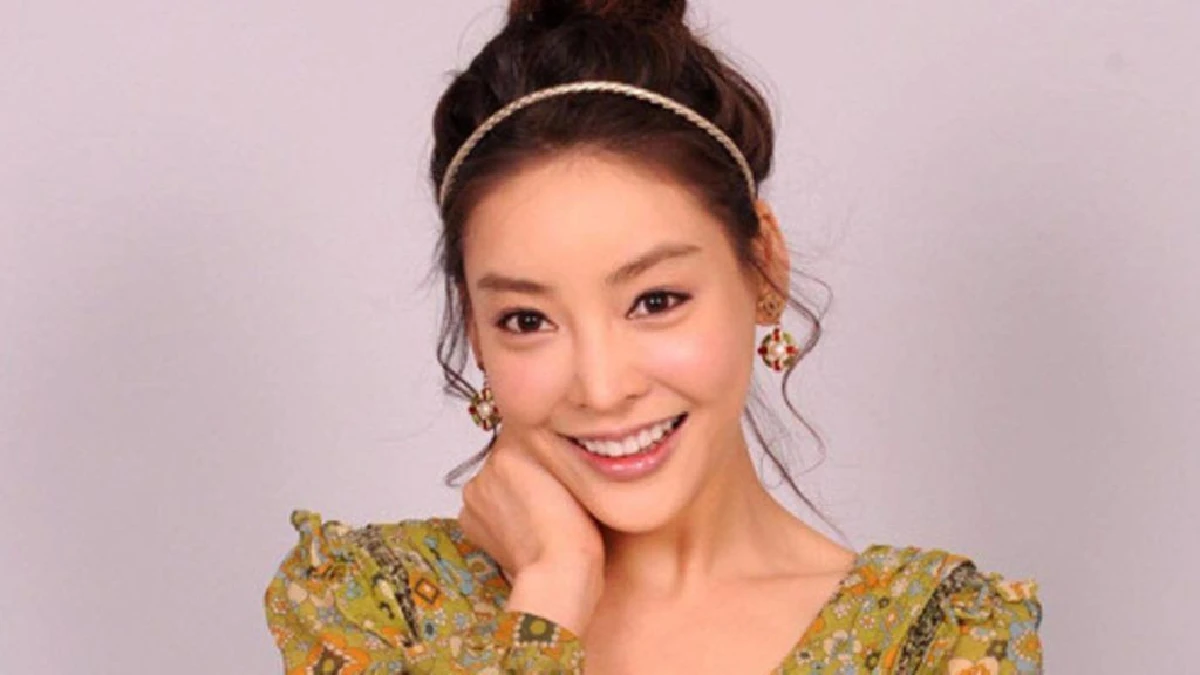 พลิกปูมหลังมาดามชิม ผู้หญิงที่พัวพันกับทุกเรื่องฉาวในวงการบันเทิงกิมจิ