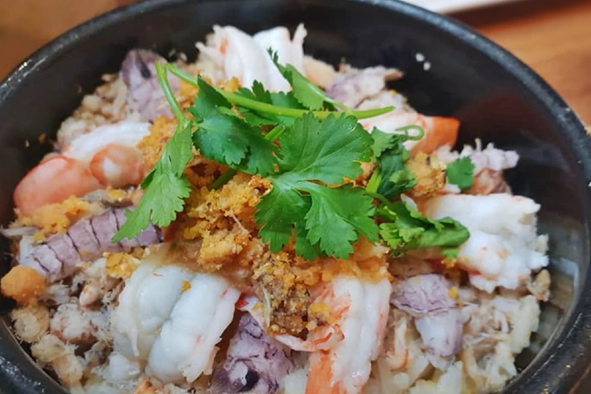 ‘อย่าลืมฉัน’ สดใหม่เหมือนยกทะเลจันท์มาไว้ใกล้จุฬาฯ