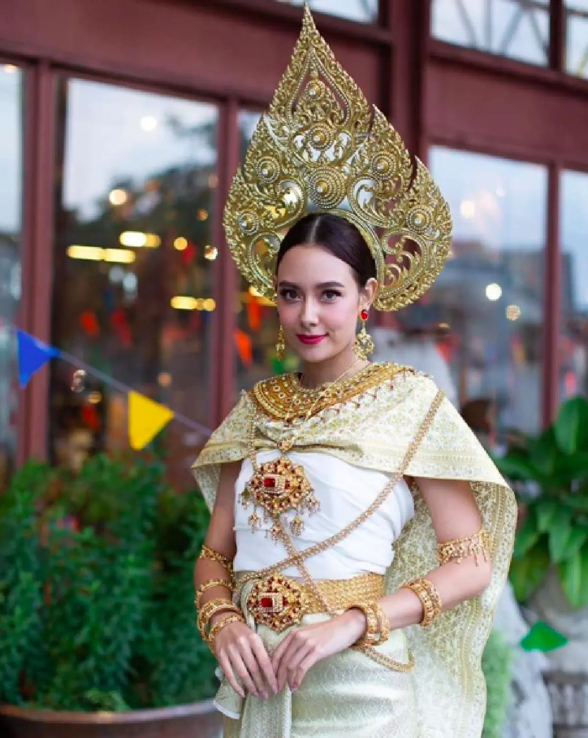 เล่นใหญ่สุดฤทธิ์! "ชมพู่-น็อต” จัดปาร์ตี้ #เทพีมหาสงกรานต์4019 ชิงเงินแสน