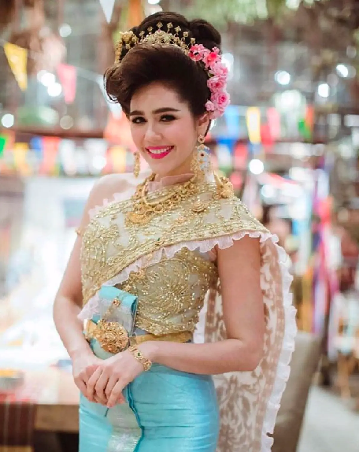 เล่นใหญ่สุดฤทธิ์! "ชมพู่-น็อต” จัดปาร์ตี้ #เทพีมหาสงกรานต์4019 ชิงเงินแสน