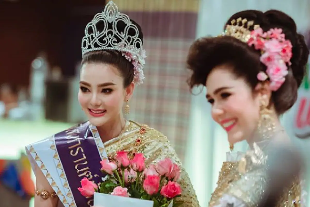 เล่นใหญ่สุดฤทธิ์! "ชมพู่-น็อต” จัดปาร์ตี้ #เทพีมหาสงกรานต์4019 ชิงเงินแสน