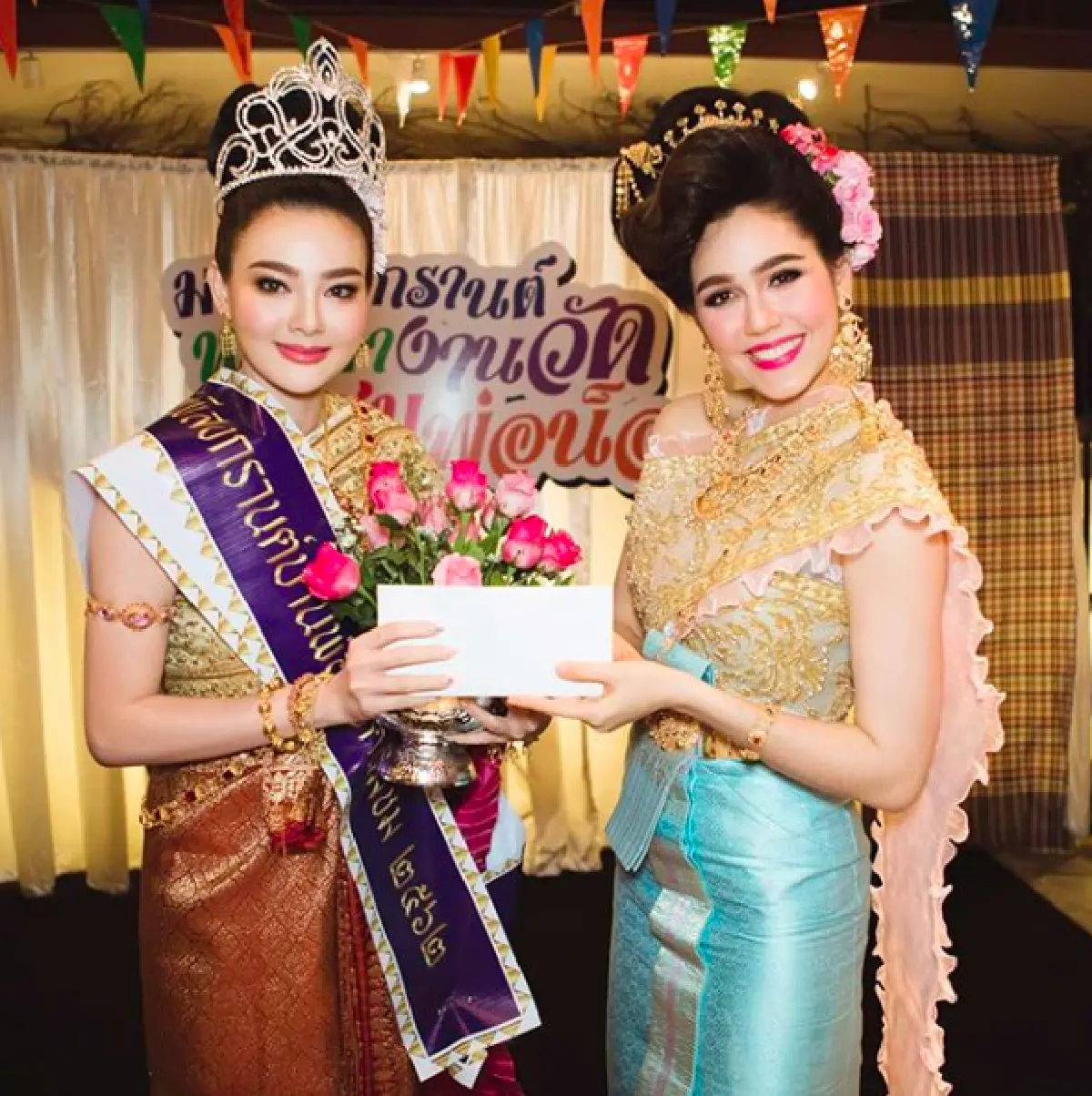 เล่นใหญ่สุดฤทธิ์! "ชมพู่-น็อต” จัดปาร์ตี้ #เทพีมหาสงกรานต์4019 ชิงเงินแสน