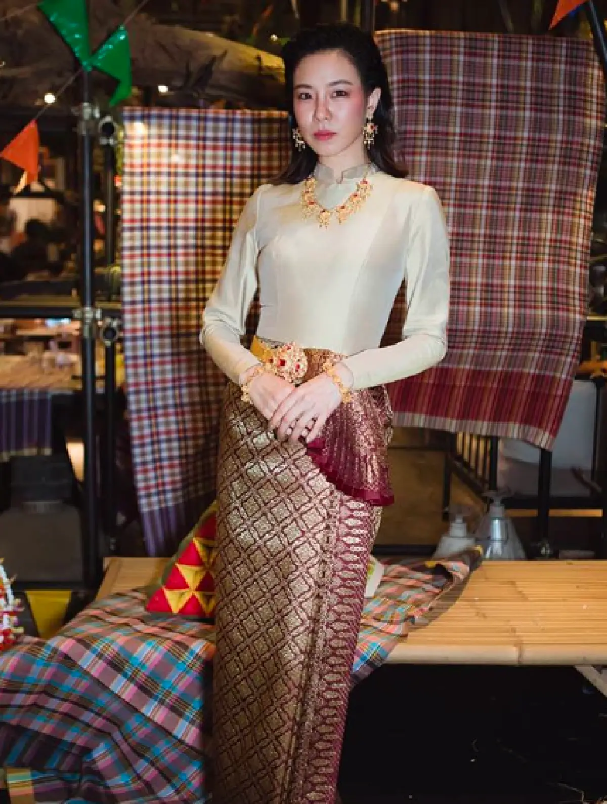 เล่นใหญ่สุดฤทธิ์! "ชมพู่-น็อต” จัดปาร์ตี้ #เทพีมหาสงกรานต์4019 ชิงเงินแสน