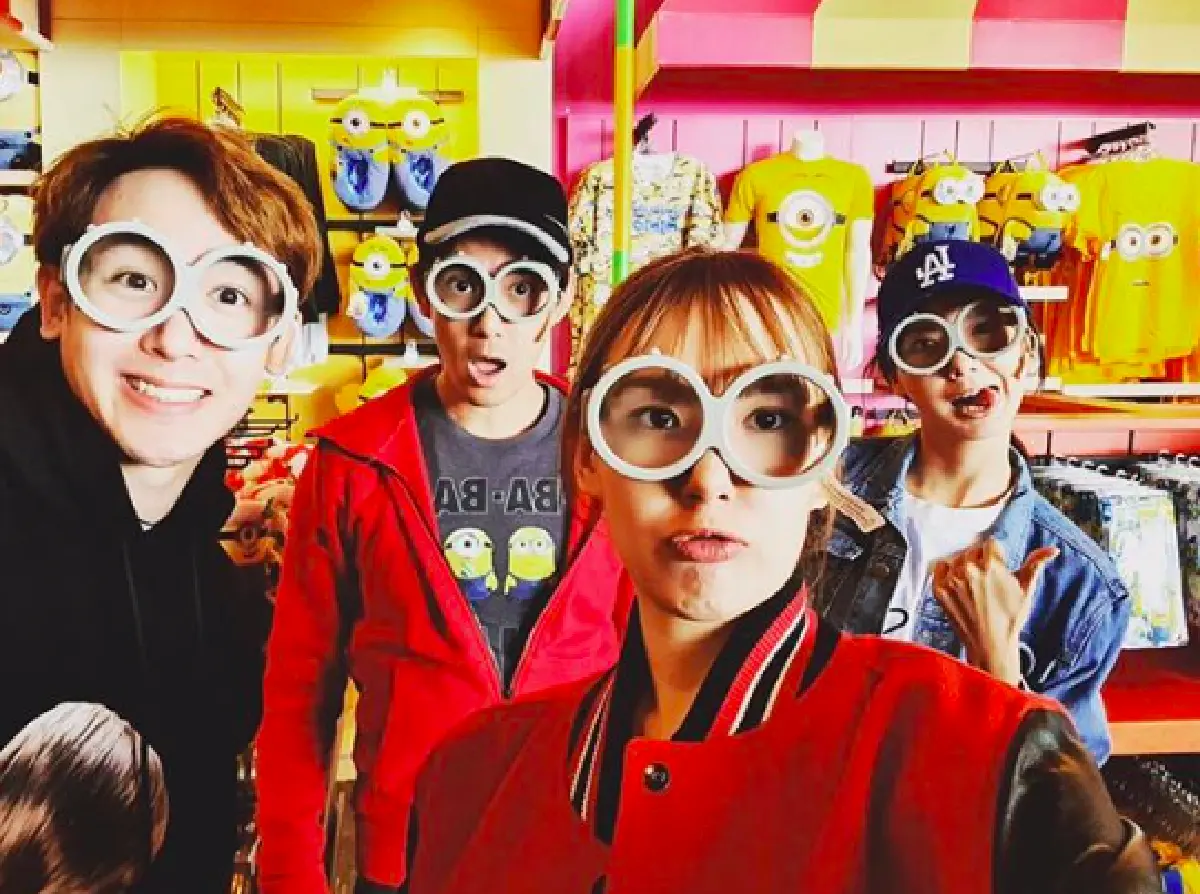 โมเม้นท์พี่น้องอบอุ่น! ”นิชคุณ” แท็กทีมพี่ชายน้องสาว ตะลุยลอสแอนเจลิสอย่างสนุกสนาน