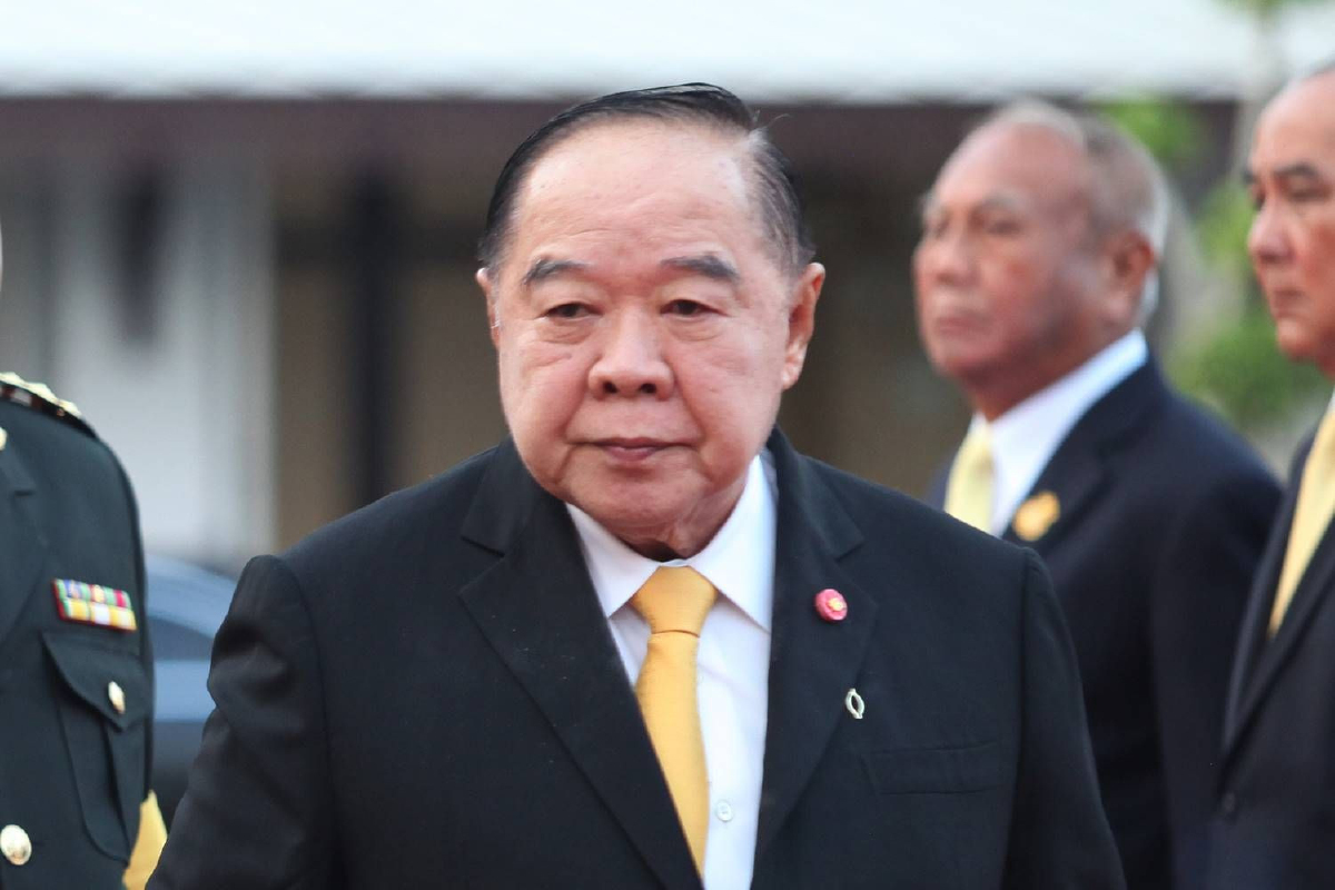 "บิ๊กป้อม"ลาป่วยไม่มาประชุมครม. เลื่อนถก "ก.ตร."เป็น10เม.ย.นี้ "บิ๊กป้อม"ลาป่วยไม่มาประชุมครม. เลื่อนถก "ก.ตร."เป็น10เม.ย.นี้