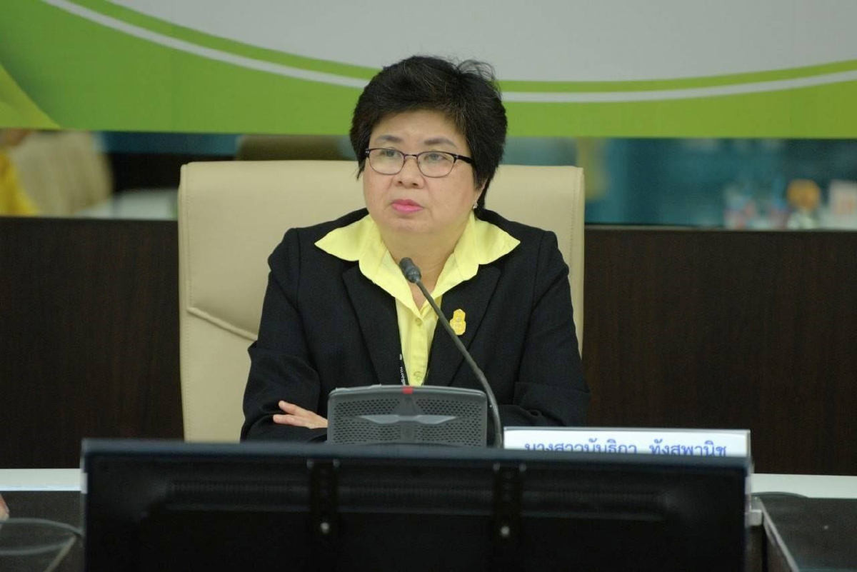 โตโยต้า-อีซูซุ นำร่องใช้น้ำมันบี20 พลังงานตั้งเป้ายอดใช้วันละ15 ล้านลิตร โตโยต้า-อีซูซุ นำร่องใช้น้ำมันบี20 พลังงานตั้งเป้ายอดใช้วันละ15 ล้านลิตร