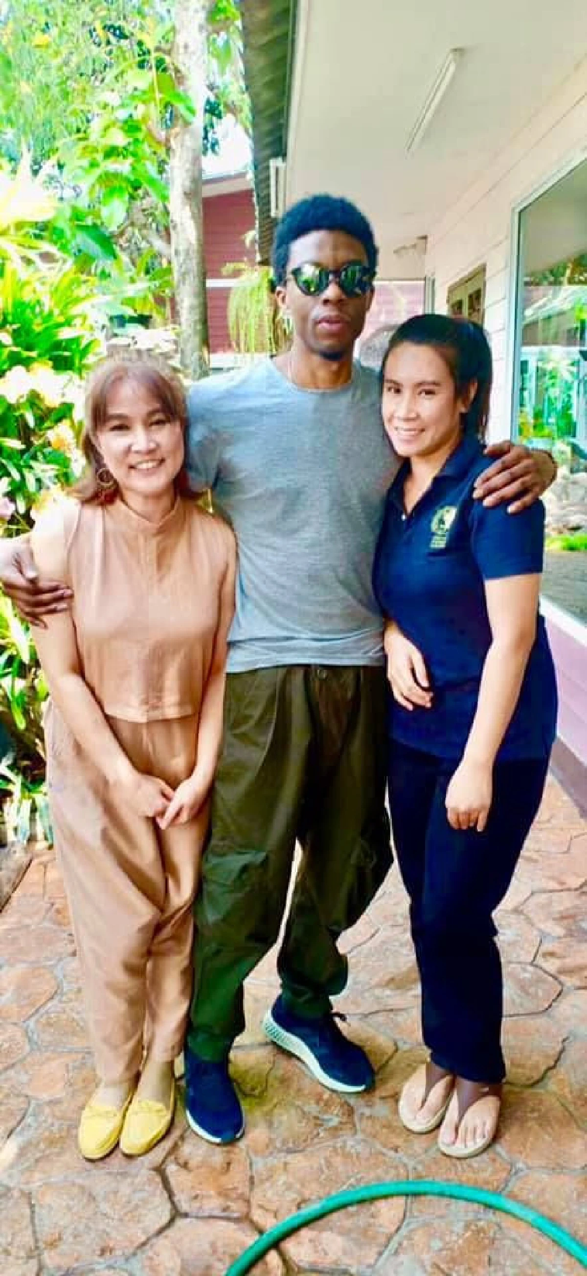 ตัวจริงเสียงจริง! ที'ชาล่า แห่งแบล็กแพนเธอร์โผล่ไทยถ่ายหนัง แฟนคลับเผยเป็นกันเองไม่ถือตัว