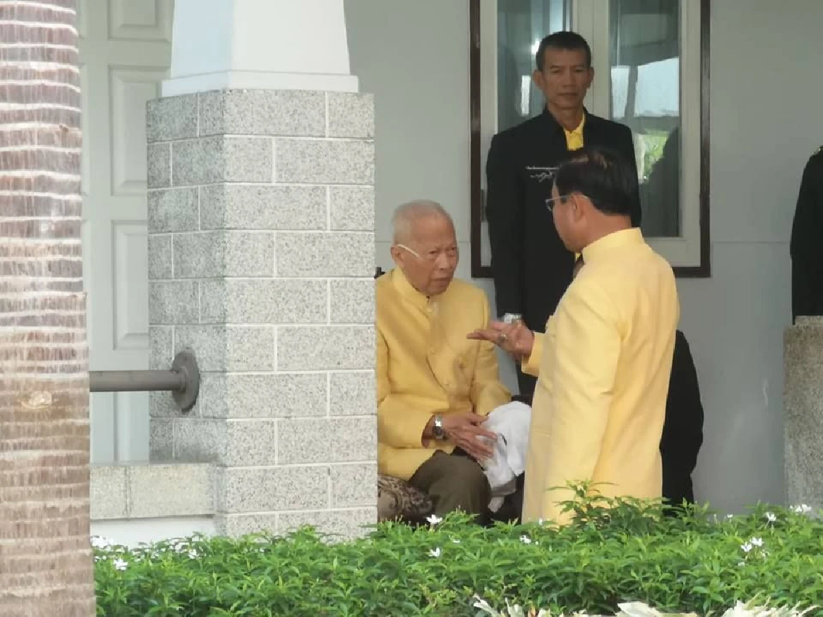 "ป๋าเปรม"มั่นใจ "รัฐบาลบิ๊กตู่ไม่โกง" บอกหากพูดผิดนายกฯต้องไปจัดการ