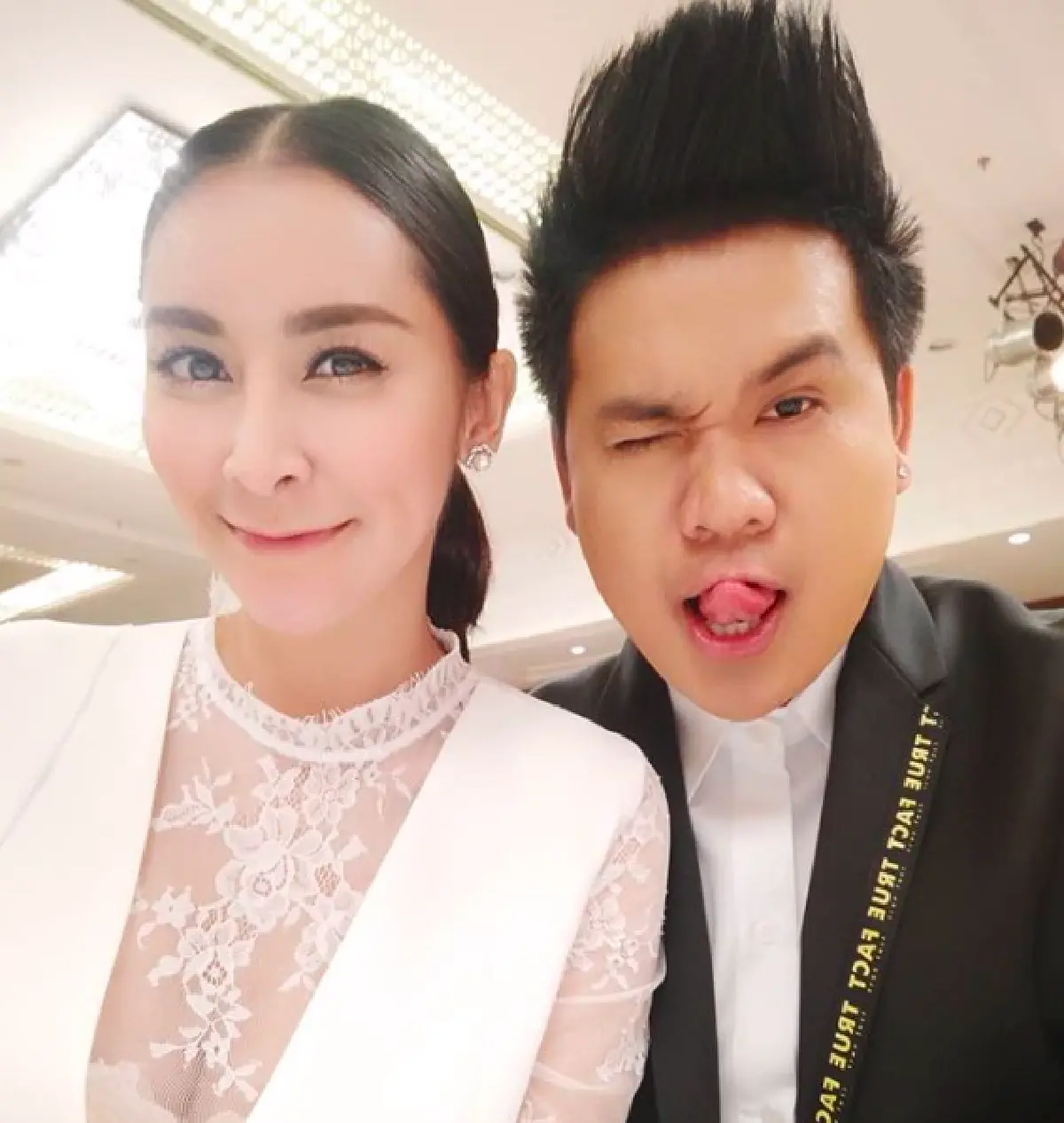 “ดีเจต้น” จัดรถหรูให้ว่าที่ภรรยา "ใหม่ สุคนธวา” พร้อมเผยความเป็นอยู่ตอนนี้มีแต่แบงค์ 20