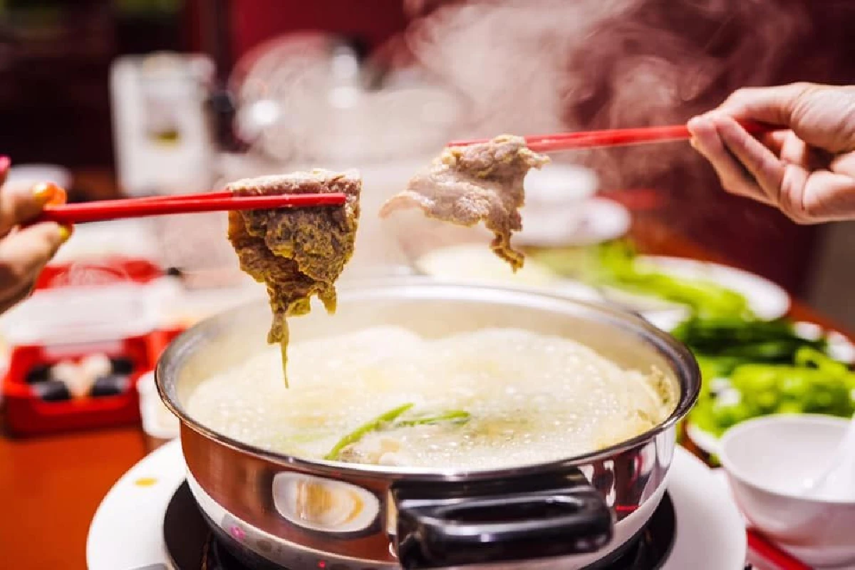 เอี้ยวฮั้ว สุกี้ยากี้เจ้าแรกของประเทศไทย กับเวลาที่ล่วงเลยไปกว่า 6 ทศวรรษ