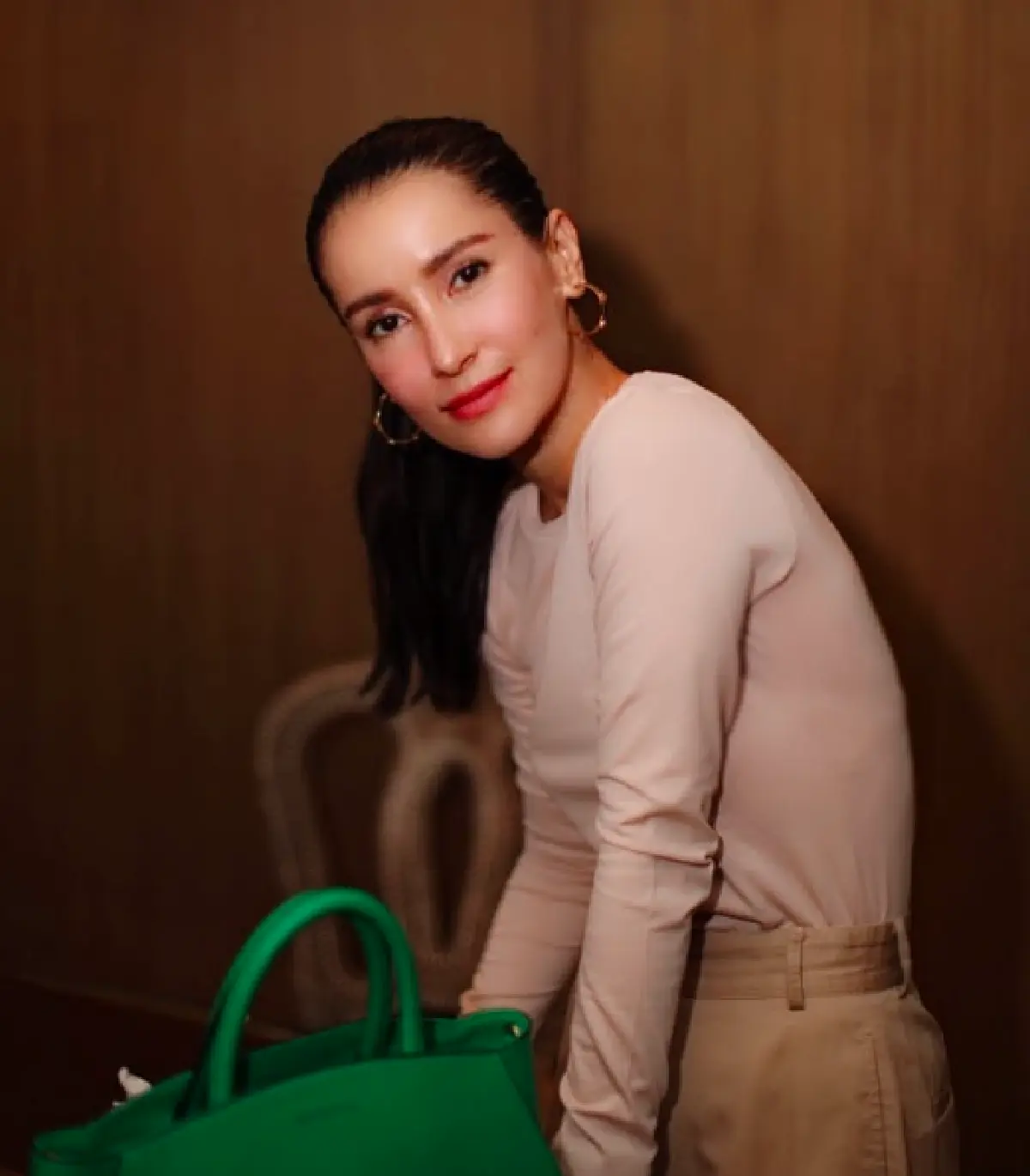 "แอน ทองประสม" อวดภาพใส่ชุดไทยเมื่อ 10 ปีที่แล้ว ต้อนรับเทศกาลปีใหม่ไทย