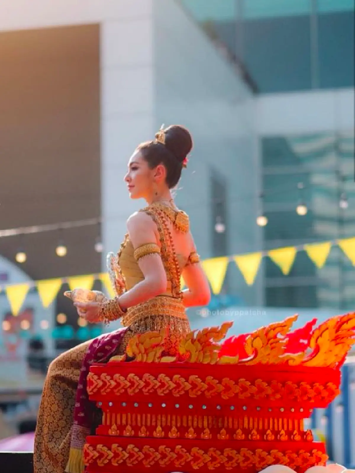 “แอน-เบลล่า” ถูกเนรมิตเป็นนางทุงษะเทวี นางสงกรานต์ประจำปี ๒๕๖๒