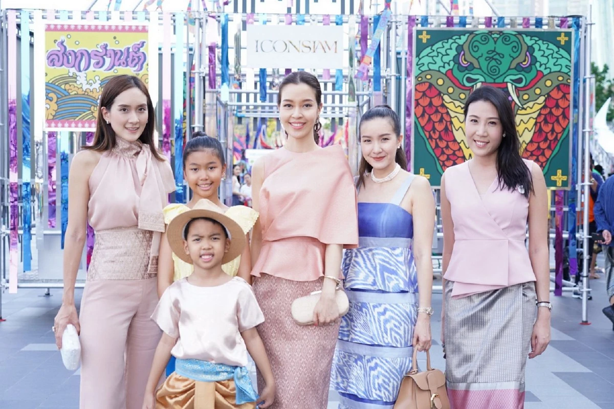 สืบสานวัฒนธรรมไทย เถลิงศกสงกรานต์ริมเจ้าพระยา สุดตระการตา "ไอคอนสยาม มหัศจรรย์เจ้าพระยา มหาสงกรานต์"