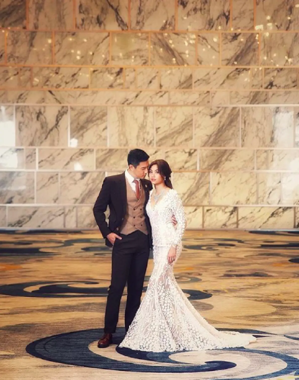 ซ้อมไว้ก่อนถึงวันจริง “โดม-เมทัล” อวดภาพถ่ายแบบในชุดแต่งงาน สวยงามและเรียบง่าย