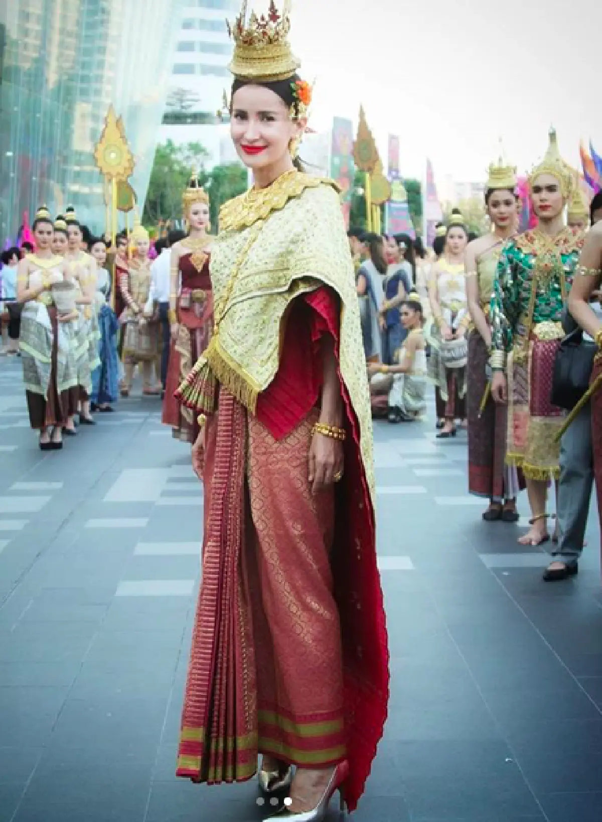 “แอน-เบลล่า” ถูกเนรมิตเป็นนางทุงษะเทวี นางสงกรานต์ประจำปี ๒๕๖๒