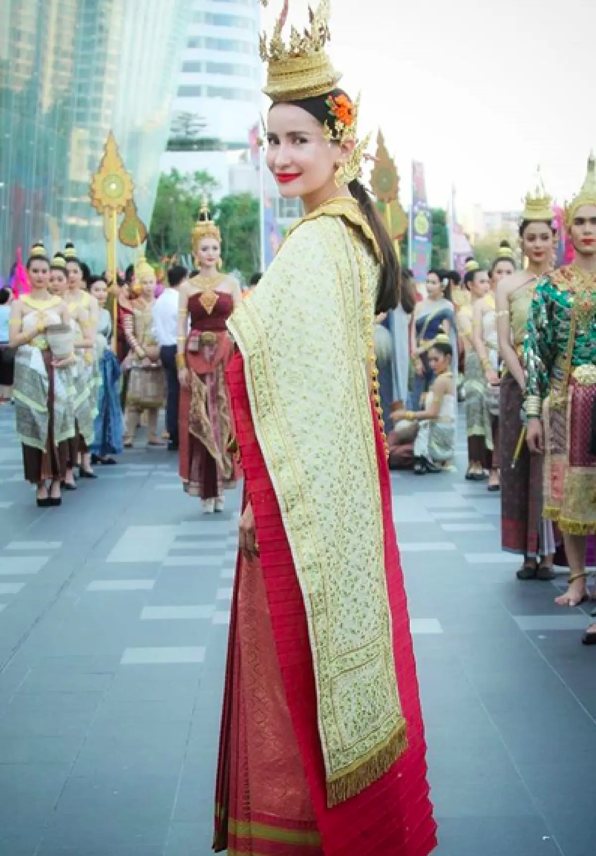 “แอน-เบลล่า” ถูกเนรมิตเป็นนางทุงษะเทวี นางสงกรานต์ประจำปี ๒๕๖๒