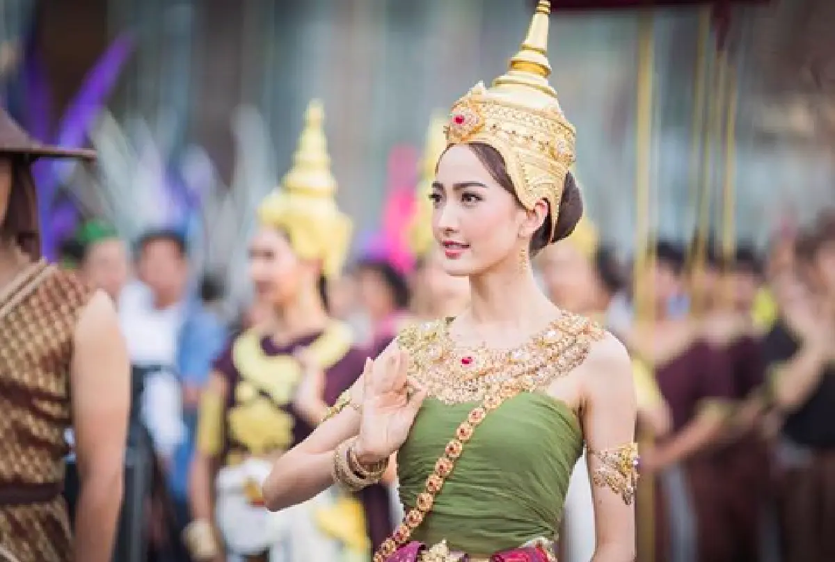 “แต้ว-แพนเค้ก” แปลงโฉมสุดสง่าเป็นนางทุงษะเทวี ความงามสะกดตาทั้งคู่
