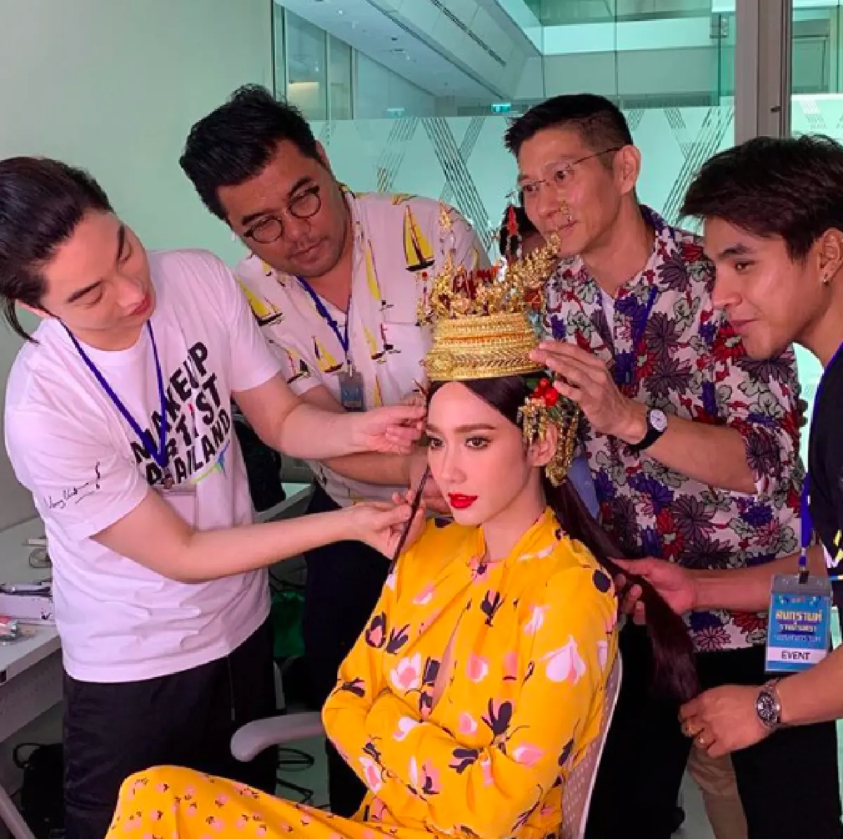 ตาแม่แล้วจ้ะ! “อั้ม พัชราภา” แต่งองค์ทรงเครื่องชุดไทยเป็นนางสงกรานต์ “ทุงษะเทวี"