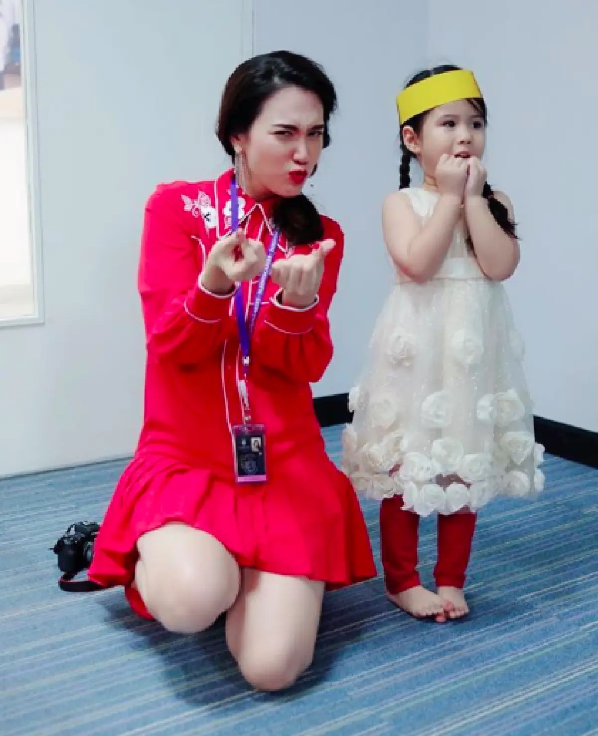 เอ็นดูหนักมาก! ส่องภาพ “น้องมายู” กับสีหน้าต่างๆ เวลาถ่ายภาพคู่กับ “แม่แมย์"