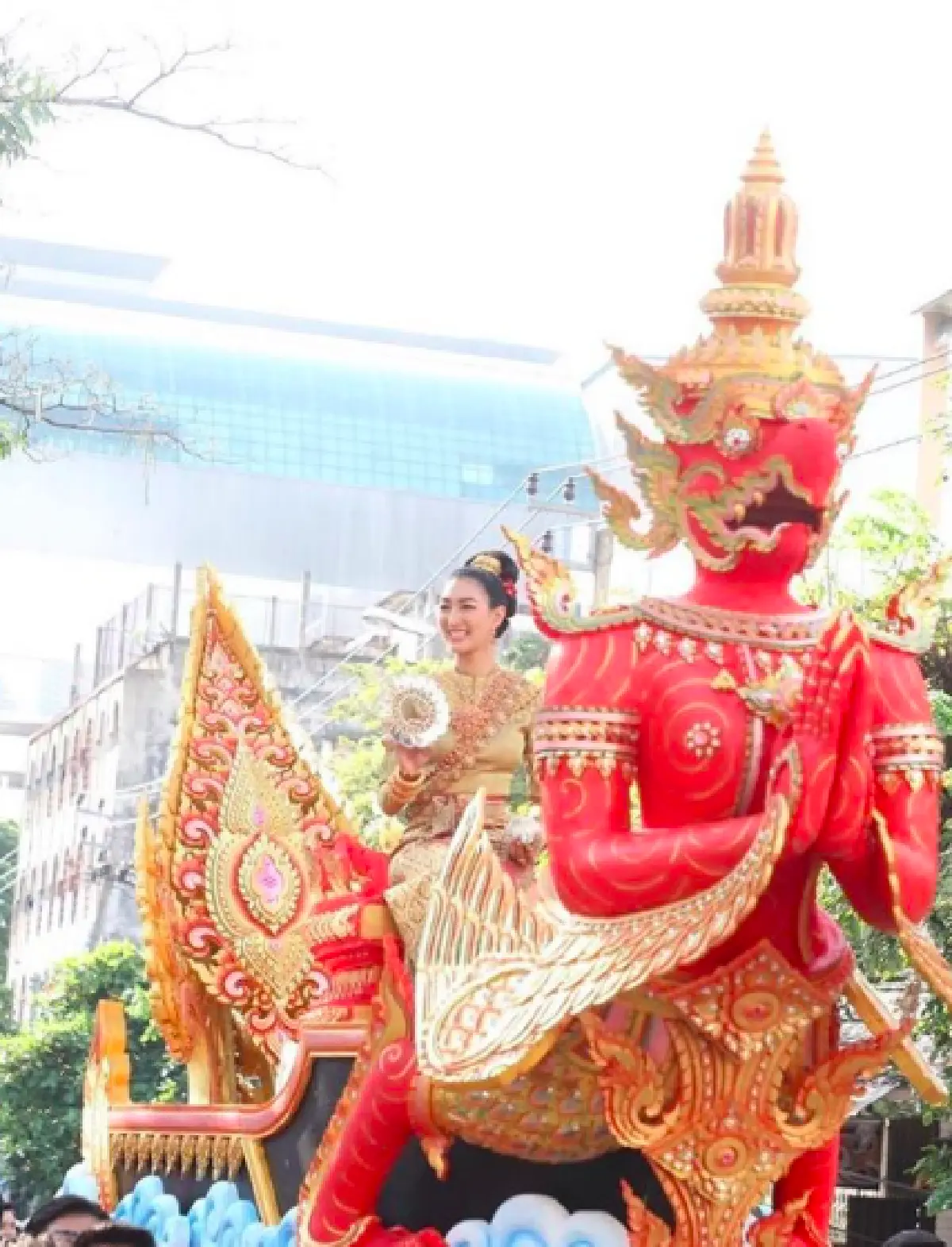 “แต้ว-แพนเค้ก” แปลงโฉมสุดสง่าเป็นนางทุงษะเทวี ความงามสะกดตาทั้งคู่