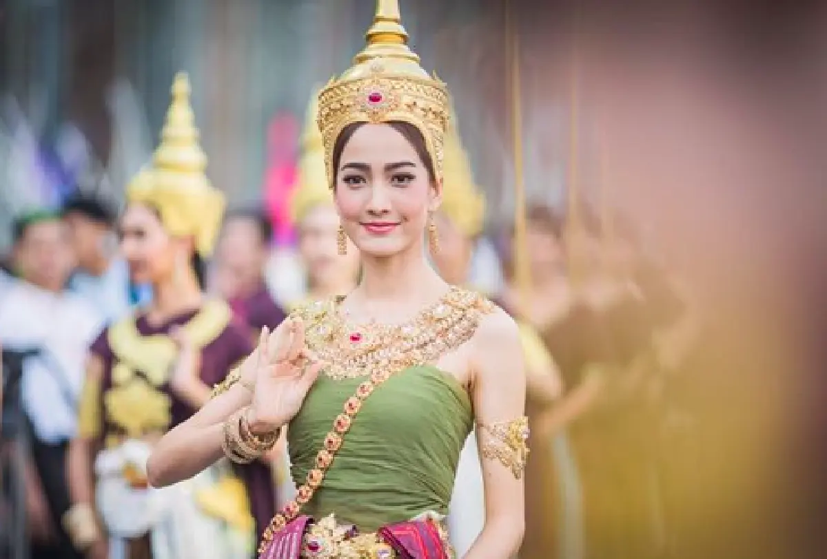 “แต้ว-แพนเค้ก” แปลงโฉมสุดสง่าเป็นนางทุงษะเทวี ความงามสะกดตาทั้งคู่
